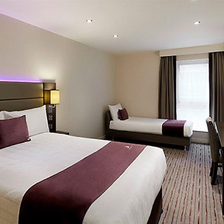 Premier Inn Glasgow Milngavie Exterior foto
