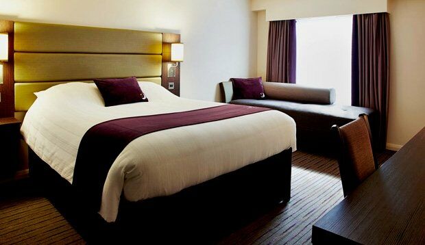 Premier Inn Glasgow Milngavie Exterior foto